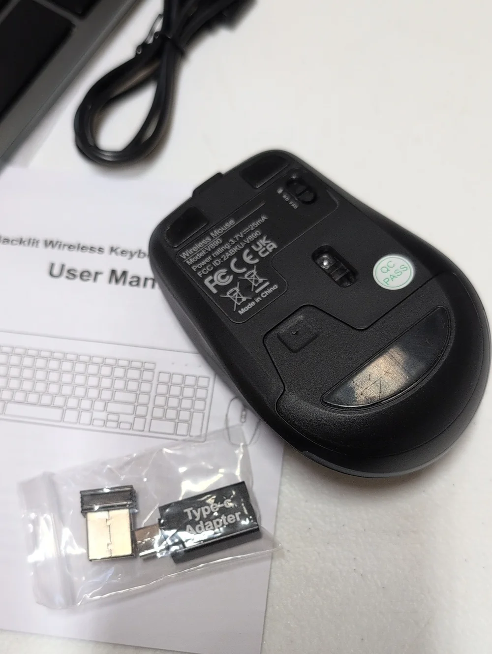 Wireless Keyboard and Mouse Combo - Gray. (95)